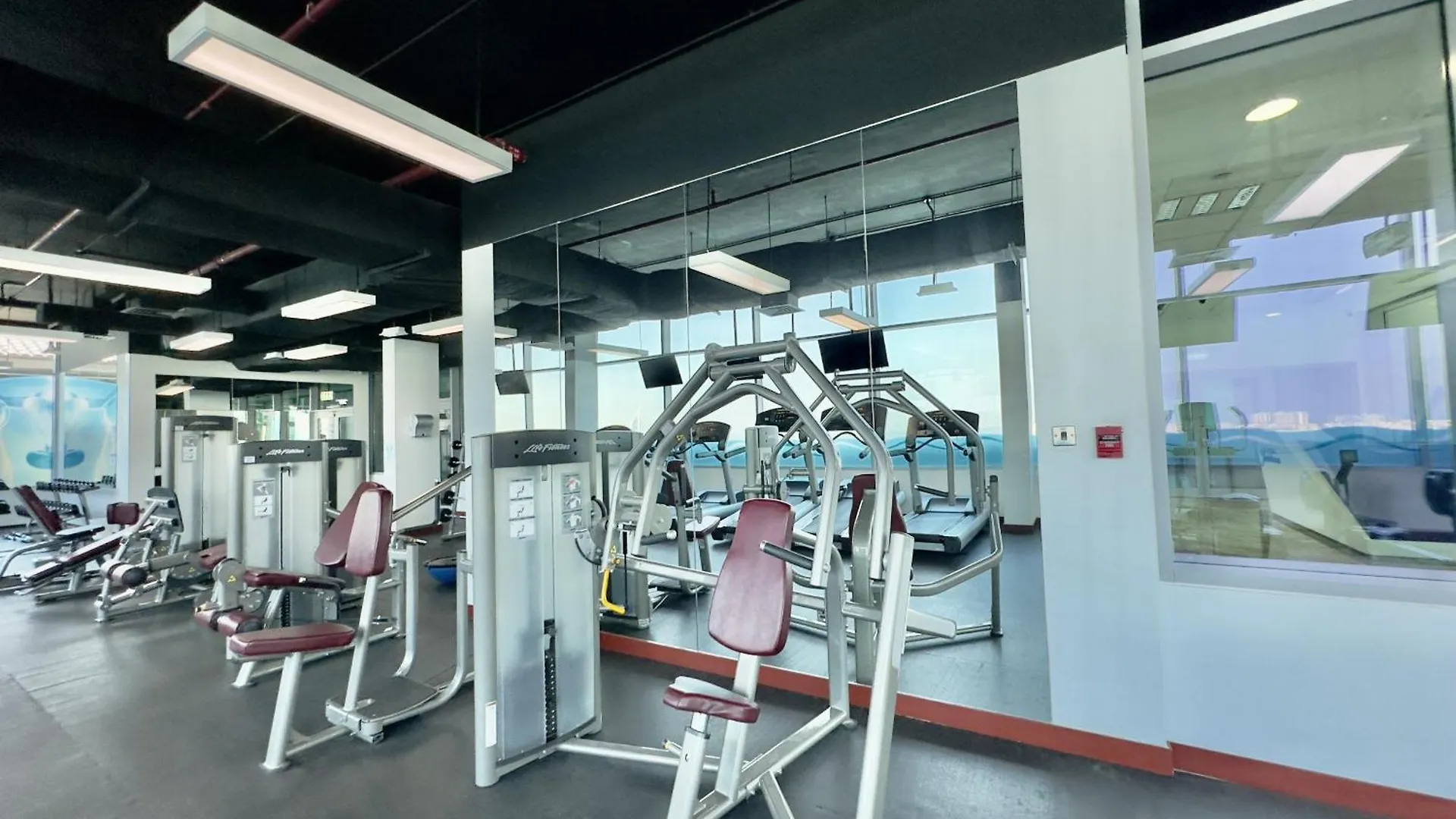 Azure Residences, Palm Jumeirah - Mint Stay Dubaj