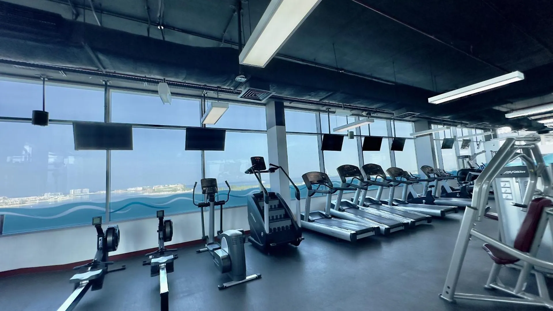 Apartment Azure Residences, Palm Jumeirah - Mint Stay Dubai