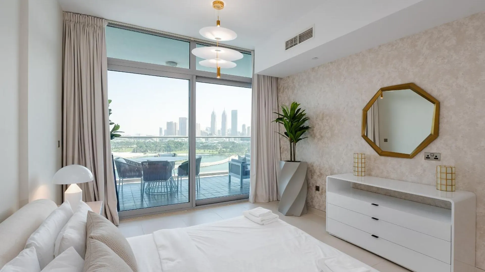 Azure Residences, Palm Jumeirah - Mint Stay Dubai 0*,